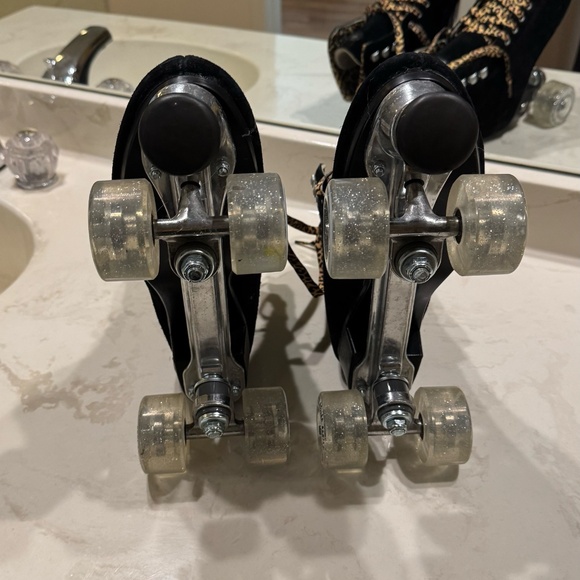 Moxie Panther Outdoor Roller Skates - Picture 12 of 14